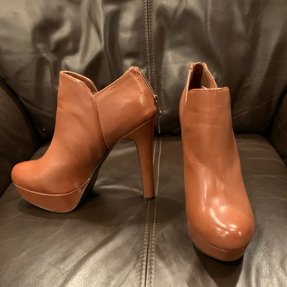 Material Girl Ross Platform Dress Booties